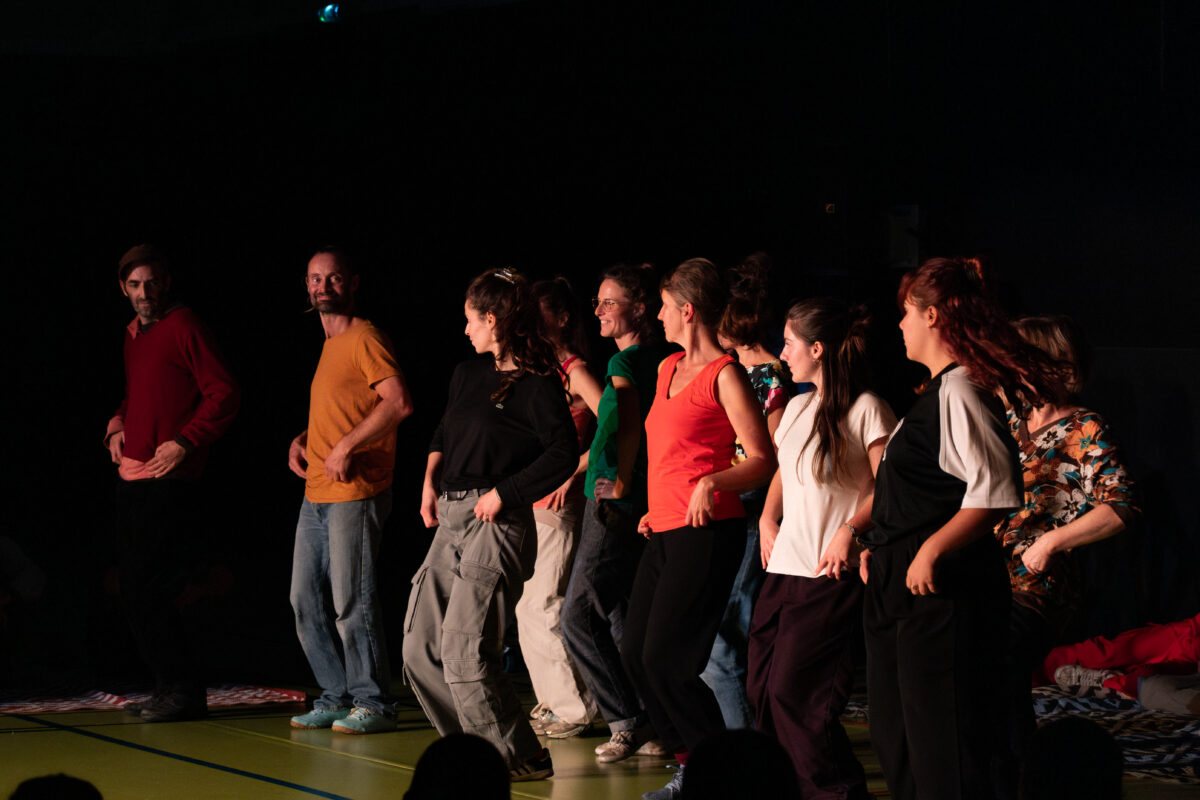 Des danses et des luttes